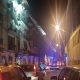 cadono calcinacci da un palazzo in via brin