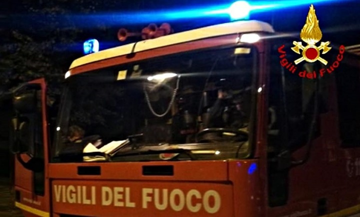crollo di un solaio nel centro antico: diversi sfollati