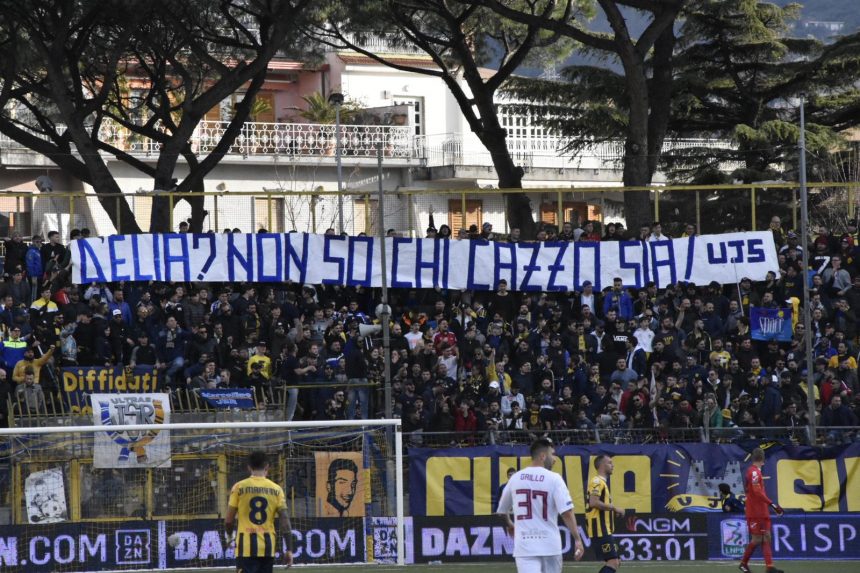 guerra in casa juve stabia