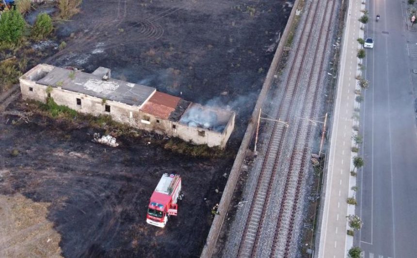terreno in fiamme