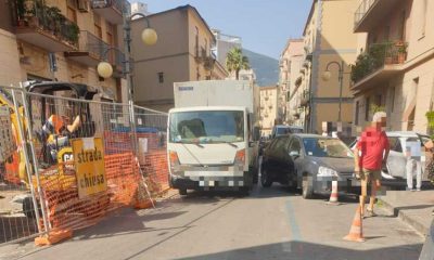Lavori e sosta selvaggia, caos a via Tavernola: traffico bloccato per diversi minuti 71 notizie castellammare