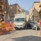 Lavori e sosta selvaggia, caos a via Tavernola: traffico bloccato per diversi minuti 72 notizie castellammare