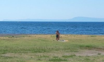 Weekend proibito sull'arenile dei veleni, tuffi e balli in villa comunale 27 notizie castellammare