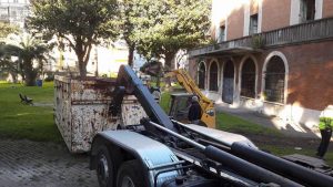 Villa Gabola chiusa e abbandonata, il restyling del 2017 è solo un lontano ricordo 9 villa gabola chiusa e abbandonata