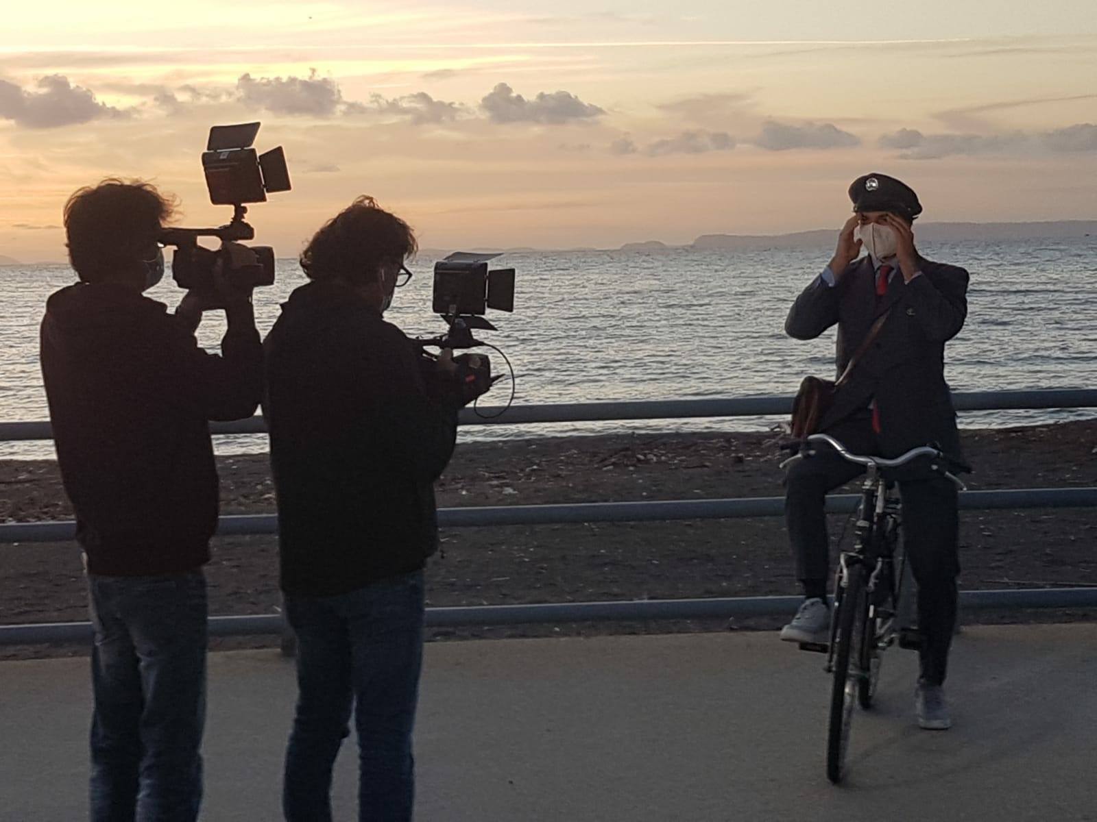 Il postino di "C'è Posta per te" a Castellammare di Stabia 3 C'è posta per te