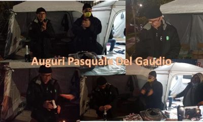 Compleanno in tenda per Pasquale, operaio della Meridbulloni in presidio permanente 19 Castellammare