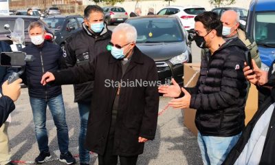 Crisi Meridbulloni, il Vescovo al presidio degli operai: "Uno schiaffo che arriva sulla faccia di ciascuno di noi" 65 notizie castellammare