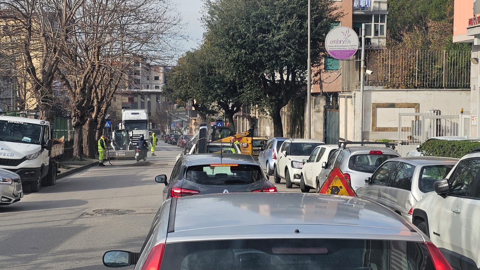 Castellammare, Viale delle Puglie lavori in pieno giorno e traffico in tilt 3