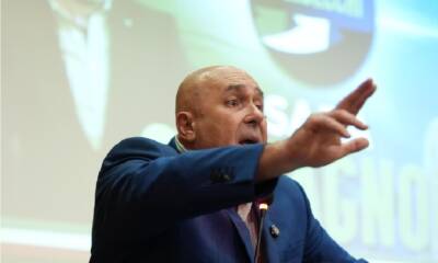 TRnsione alle stelle in maggioranza. Nino Di Maio: Il sindaco dissolva i dubbi. Chiarisca che la Giunta è stata scelta da lui e non imposta